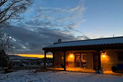 Image de Mountain-view home with picture-perfect panoramas on 2 acres & indoor hot tub
