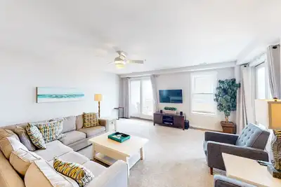 Image de 1st-floor oceanfront retreat with balcony, W/D, beach views, & pool