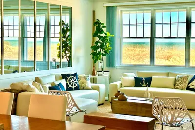 Image de Oceanfront condo with gorgeous views, fast WiFi, washer/dryer, on-site pool/gym