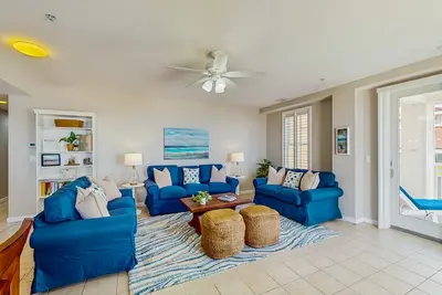 Image de Oceanfront corner condo with washer/dryer, pool & fitness center