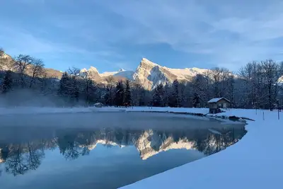 Image de Ravissante Maison moderne au pied des Montagnes