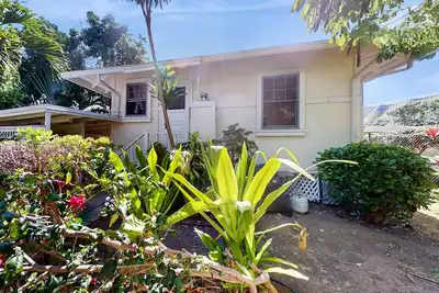 Image de Two Hawaiian cottages with Diamond Head views - walk to Waikiki