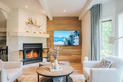 Image de Stunning Mtn View! 5bd! 6 min to Ski + Vip Parking