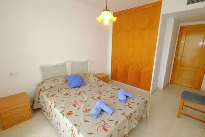 Image de Confortable appartement pour 6 personnes avec Wifi, piscine, Tv, balcon et parking