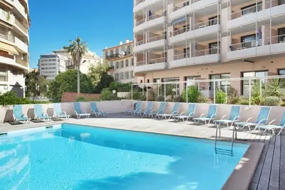 Image de One bedroom with swimming pool -150 m from the beaches