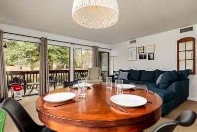 Image de 5 minute walk to Pinehurst Resort - Perfect 2br Condo for buddies golf trip