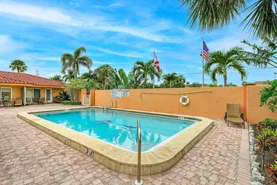 Image de The Villas 3a in Holmes Beach - 1br Condo with Pool - By Island Real Estate Vaca