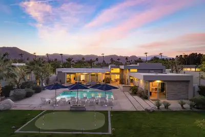Polo Villa 9 by AvantStay | Backyard w/ Putting Green, Pool & Spa