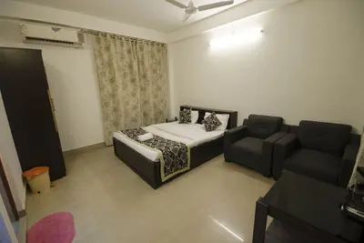 Image de Quiet yet located in the heart of the city. . . . !