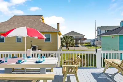 Image de Family Friendly ♥ Steps from Beach ⛱ Ocean Views