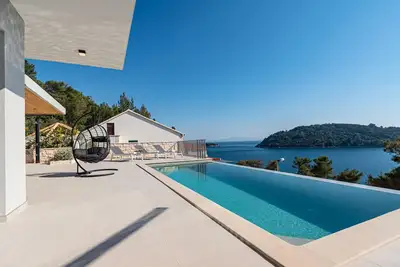 Image de Superbe maison Ă Blato avec WiFi