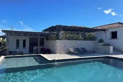 Image de Contemporary villa with swimming pool, 8\/10 people