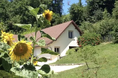 Image de Gîte Les Isles - Au fil de l'eau, entre Seille et vignoble