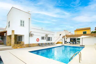 Image de Villa Dolphin with a private pool 300meters from the sea