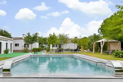 Image de Superbe maison à El Coronil avec WiFi