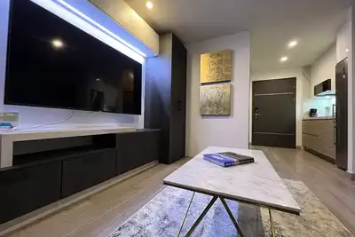 Image de Upgraded room. Adamant tower ac&better than Hotel