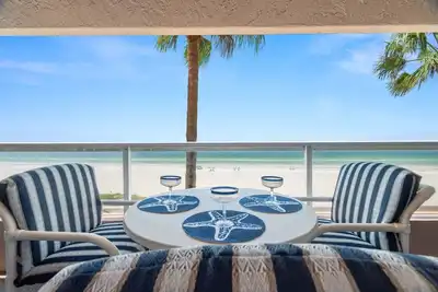 Image de Beachfront! Gorgeous Views! Pool, Hot Tub, Tennis Courts, Fitness Room ~ 5f Crescent Beach Club