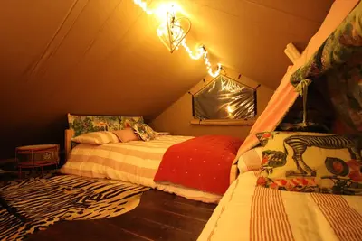Image de Out of Africa Themed Safari Lodge