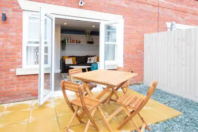 Image de Stunning newly built harbourside 3-bed property-3 mins walk from beach and pier