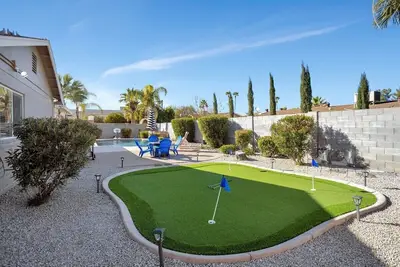 Image de Nova Gypsy Vanner by PaseoHomesAZ with Pool