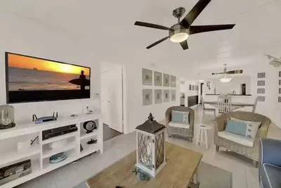 Image de Relaxing Ocean front condo