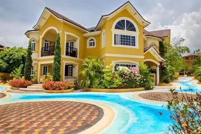 The Best Poolside 2 Bedrooms Townhouse in Montego Bay