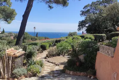Image de Maison Agay 6\/8 p. Superbe vue mer\/piscine, 300m plage, Tennis Domaine sécurisé