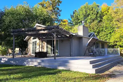 Image de Lake Melissa Cabin on the Commons