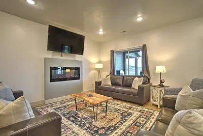 Image de Townhome 24 at Waterdance - Sleeps 16, 4 Bed-4. 5 Bath with shared outdoor pool