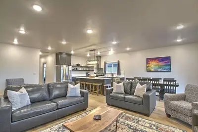Image de Townhome 26 at Waterdance - Sleeps 16, 4 Bed-4. 5 Bath with shared outdoor pool