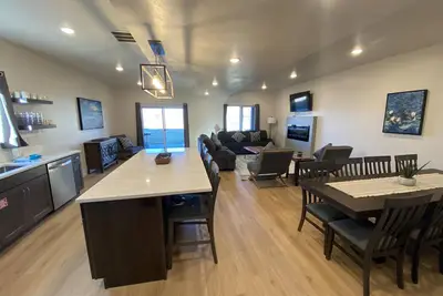 Image de Townhome 32 at Waterdance - sleeps 16 4b/4. 5ba, year-round indoor pool/hot tub!