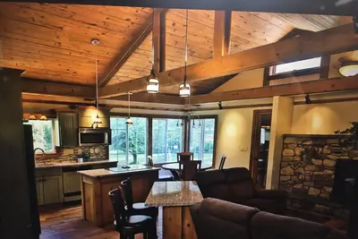 Image de Beautiful Home on Pine Creek Backs up to Lyman Run State Park & the Pa Wilds! ! ! !