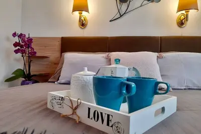 Image de Appartement de deux chambres avec la terrasse Baska, Krk (A-19482-a)