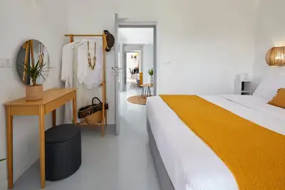 Image de A wonderful house just 3 minutes away from Perissa Beach
