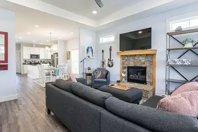 Image de Pet Friendly, Minutes to Downtown Asheville