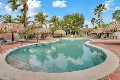 Image de Caribbean Court Djòdjò on the Laguna Marina