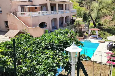 Image de Belle villa spatieuse quartier résidentiel et calme