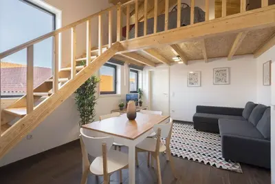 Image de Stylish Duplex House | Terrace and River View