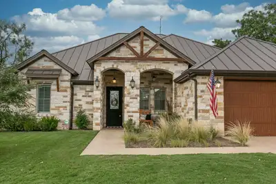 Image de The Hill County Getaway | Longer Term Stays Available