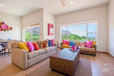 Image de Vibrant Oceanview Home | Puerta Cortes | Golf Cart