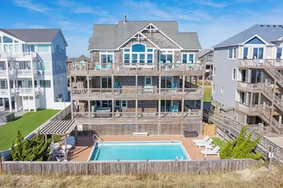 Image de Summer Savings - Oceanfront Handicap Friendly w/ Private Pool, Hot Tub, Elevator