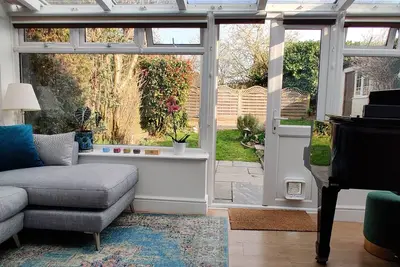 Image de Homely Amersham Cottage with garden and parking