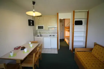 Image de 20m du centre station, 5ème étage, balcon, télévision, casier à ski, 21m², Tignes
