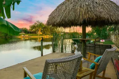 Image de Waterfront Paradise with Htd Pool, Kayaks & Games