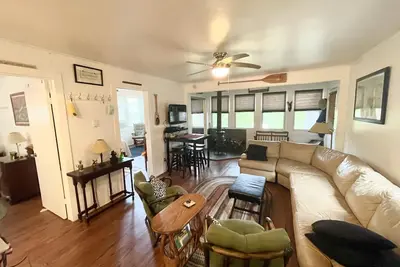 Image de Lake Luzerne Cottage with Lake Rights 15 Min from Lake George
