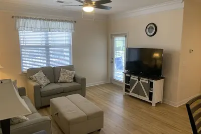 Image de 280-15 Woodlands Way (Crow Creek)