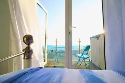 Image de Serenity \"your calm seafront retreat\"