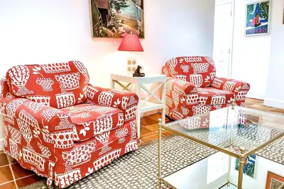Image de Best Apt in Chevy Chase Dc Big Sleeps 4-5, 4 blks to Metro