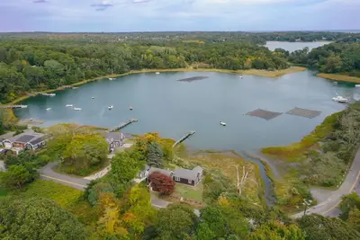 New Listing Herring Cove - Beautiful Waterfront Home on Lonnie's Pond