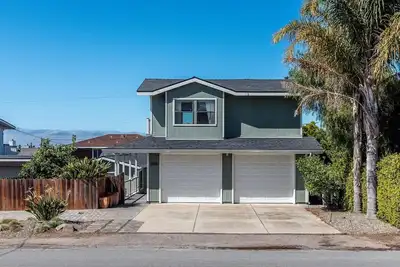 Image de Beautiful Remodeled Home With Views